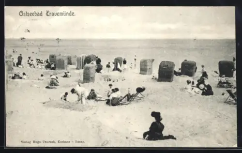 AK Travemünde, Strand mit Badegästen und Strandkörben