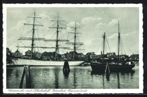 AK Travemünde, Vorderreihe mit Schulschiff