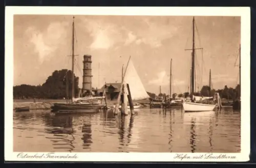 AK Travemünde, Hafen mit Leuchtturm