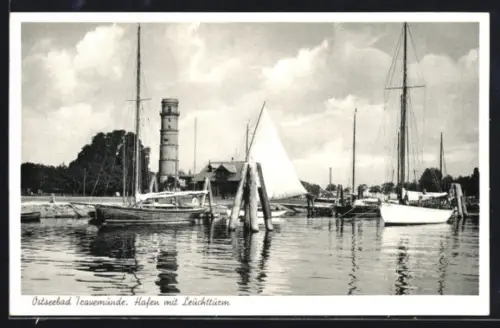 AK Travemünde, Hafen mit Leuchtturm