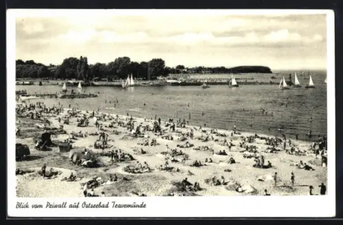AK Travemünde, Blick vom Priwall auf Ostseebad, Strand, Segelboote