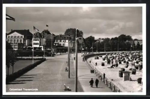 AK Travemünde, Strandpromenade und Strandkörbe