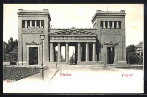 AK München, Propyläen