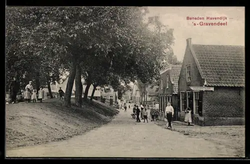 AK `s-Gravendeel, Beneden Havendijk, Stapvoets Rijden
