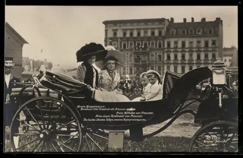 AK Unsere Kronprinzessin mit Prinzen Wilhelm und Louis Ferdinand, Prinzessin Eitel Friedrich von Preussen