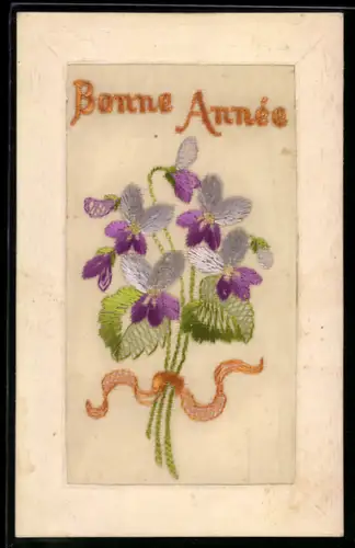 Seidenstick-AK Blühende Blumen in weiss und violett, Neujahrsgruss