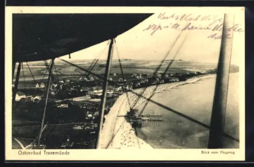 AK Travemünde, Blick vom Flugzeug auf Strand und Seebrücke