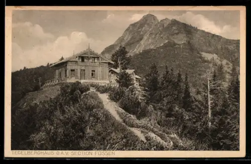AK Tegelberghaus, Berghütte der DAV Section Füssen, mit Wald u. Gipfelblick