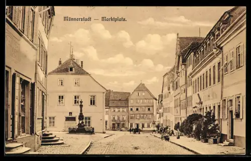 AK Münnerstadt, Marktplatz mit Brunnen, Panorama