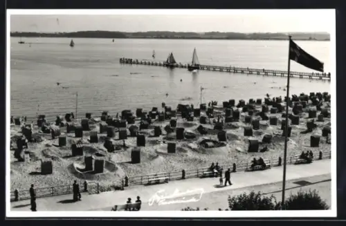 AK Travemünde, Strandleben mit Seesteg