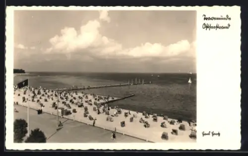 AK Travemünde, Ostseebad, Promenade und Strand