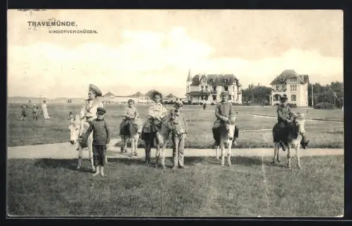 AK Travemünde, Kinder reiten auf Eseln