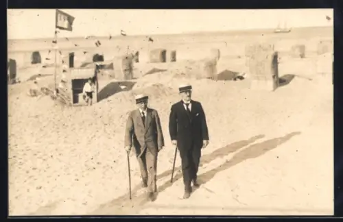 Foto-AK Travemünde, Strand