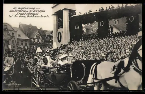 AK Dankwarderode, Begrüssung von Ernst August Herzog von Braunschweig und Herzogin auf der Burg