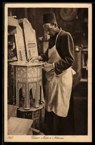 AK Cairo, Native Artisan, arabischer Tischler