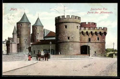 AK Metz, Porte des Allemands avec passants et charrette