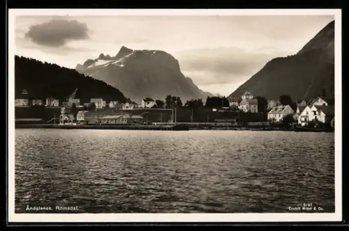 AK Andalsnes, Panoramablick auf die Stadt