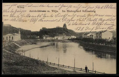 AK Wilna, Antokolstrasse m. Wilja, im Hintergrund Schlossberg