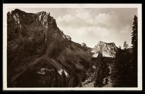 AK Otto-Mayr-Hütte, Blick gegen Gimpel und Schartschrofen