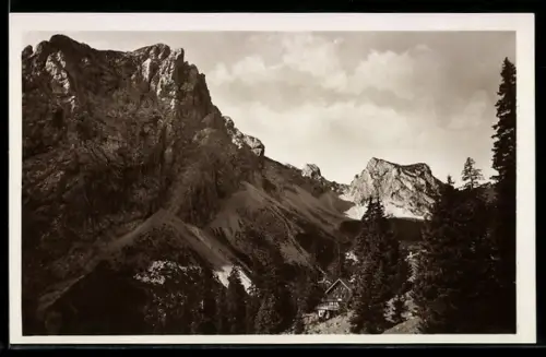 AK Otto-Mayr-Hütte, Berghütte mit Gimpel und Schartschrofen