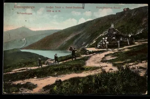 AK Prinz Heinrich-Baude, Grosser Teich und Donat-Denkmal mit Aussicht zur Schneekoppe hinüber, mit Hüttenstempel