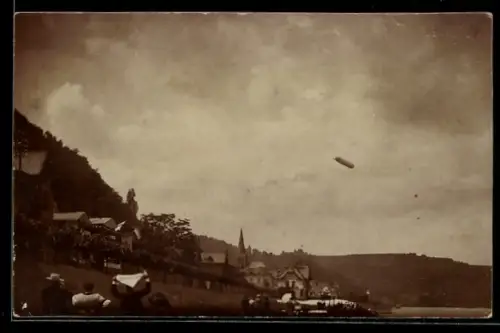 Foto-AK St. Goar, Zeppelin überfliegt den Ort am 2.8.1909