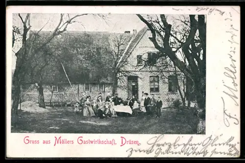 AK Drüsen, Möllers Gastwirtschaft mit Gästen