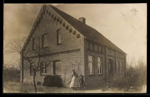 Foto-AK Lehmrade, Bauerngehöft in der Aussenansicht