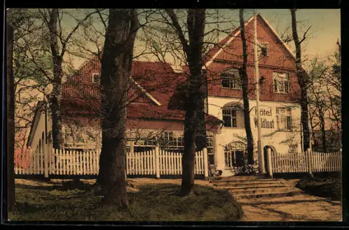 AK Mölln i. L., Hotel und Pension Waldluft, Inh. C.F. Barckmann, Aussenansicht mit Grünanlage