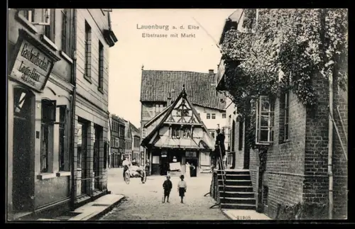 AK Lauenburg a. d. Elbe, Elbstrasse mit Markt, Gasthaus