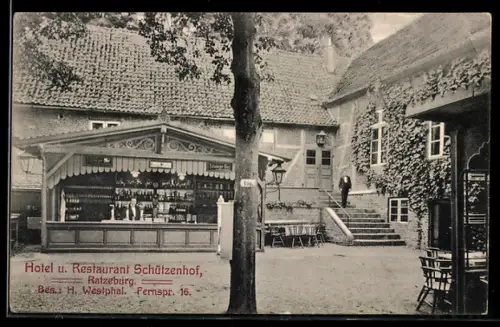 AK Ratzeburg, Hotel und Restaurant Schützenhof, Bes. H. Westphal, Aussenansicht und Ausschank