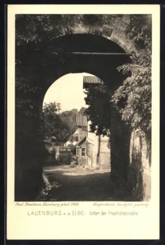 AK Lauenburg a. Elbe, Unter der Friedrichsbrücke