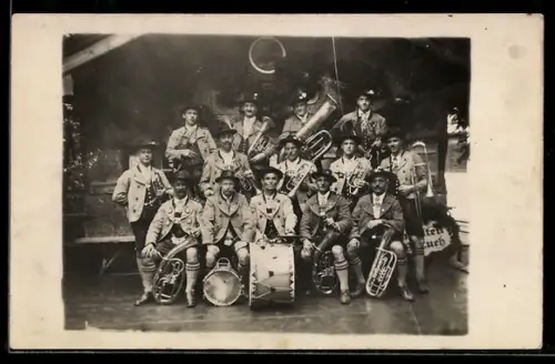 Foto-AK Blasorchester mit Trompete und Posaune
