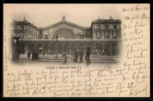 AK Paris, Gare de l`Est avec passants et architecture imposante