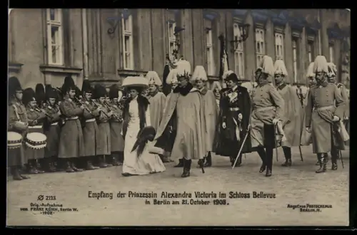 AK Berlin, Empfang der Prinzessin Alexandra Victoria m Schloss Bellevue am 21.10.1908