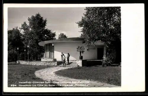 AK Nessèbre /La Côte du Soleil, Le Café-bar Roussalka