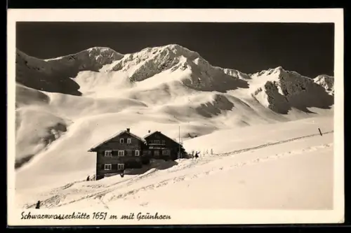 AK Schwarzwasserhütte, Berghütte mit Grünhorn im Winter