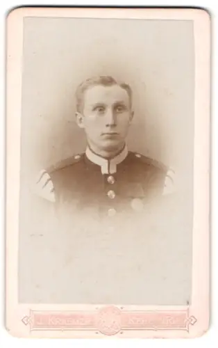 Fotografie J. Kraemer, Kehl a. Rhein, Unteroffizier-Spielmann vom Infanterie-Regiment Nr. 14 mit Centenar-Medaille