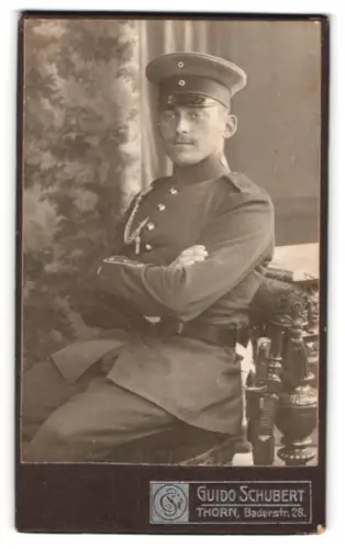 Fotografie Guido Schubert, Thorn, Baderstr. 28, Gefreiter vom Inf.-Rgt. Nr. 61 in Uniform mit Schützenschnur 1. Stufe
