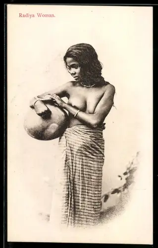 AK Ceylon / Sri Lanka, Radiya Woman, nackte Asiatin
