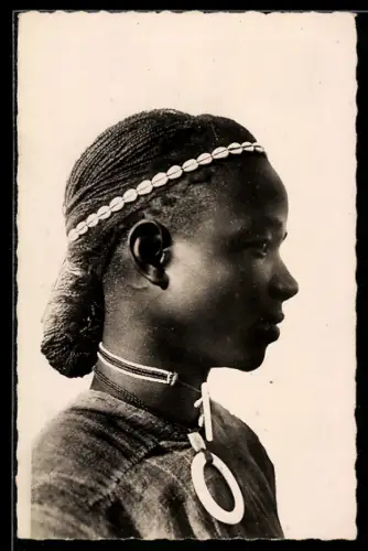 AK Haute-Volta, Homme Kado, Flechtfrisur eines afrikanischen Mannes, Friseur, afrikanische Volkstypen