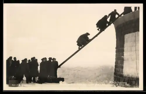 AK Helsingborg, Passagerare laga zig iland fran isbrytaren, 16 febr. 1922, Seenotrettung
