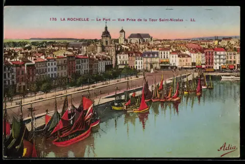 AK La Rochelle, Le Port, Vue Prise de la Tour Saint-Nicolas
