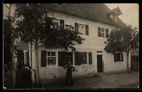 Foto-AK Rosstal /Mfr., Geschäft von Flaschnermeister Chr. Heinlein, Aussenansicht