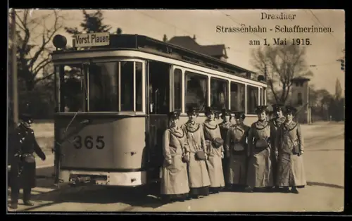 AK Dresden, Schaffnerinnen der Strassenbahn 1915