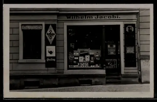 Foto-AK Dresden-Neustadt, Partie vor dem Geschäft von Wilhelm Jacobi