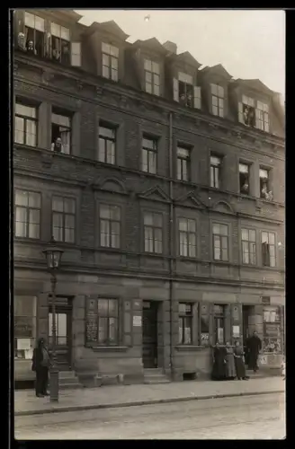 Foto-AK Fürth, Schuhmacherei Georg Baer und Kohlenhandel Jobst Zitzmann