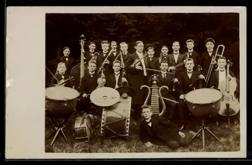 Foto-AK Orchester mit Trommel, Kontrabass und Cello