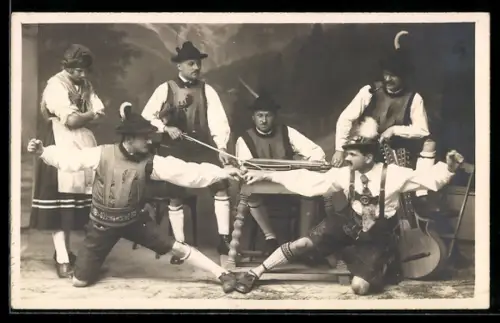 Foto-AK Musiker in Tracht mit Zither