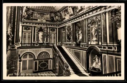 AK Schloss Herrenchiemsee, Im Vestibül